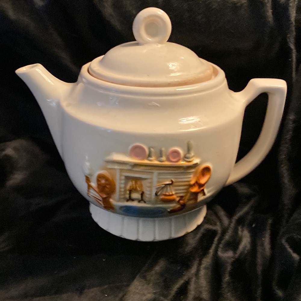 1930s Porcelier Teapot